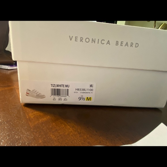 VERONICA BEARD TIZI SNEAKER SIZE 9.5. Sold out everywhere in this size. NWT - Picture 8 of 9